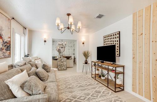 Conroe Casa | Quiet Texas Vacation Rental about 5 Mi to Lake Conroe!