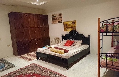 Rosales Villa | Tranquila villa de tres dormitorios cerca de muchos servicios