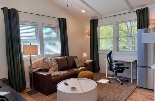 Five Points Cabaña | Quiet Tiny Home Walking Distance to Downtown