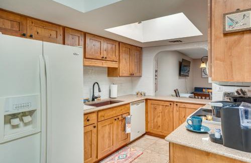 Green Valley Casa | Quiet Townhome with Mountain Views in Green Valley