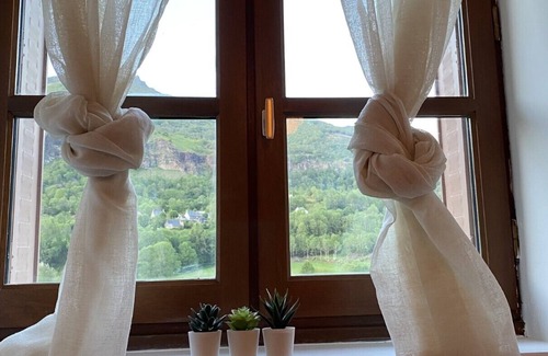Le Falgoux Cabaña | Auvernia casa tradicional restaurada tranquilidad, comodidad exceptionn