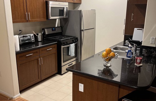 Downtown Los Angeles Apartamento | Quiet Two Bedroom Downtown LA w/ incredible amenities!