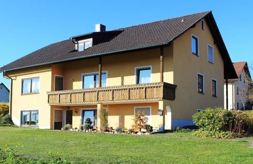 Thanstein Apartamento | Quiet vacation apartment (120 sqm) with sunny balcony