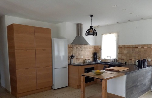 Sillans-la Cascade Casa | Quiet villa with swimming pool in Sillans-la-cascade