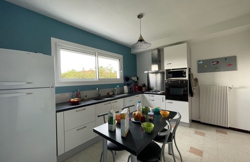 Biscarrosse Villa | Quiet villa near ocean and lakes - enclosed garden and large terrace - 7 travellers