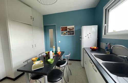 Biscarrosse Villa | Quiet villa near ocean and lakes - enclosed garden and large terrace - 7 travellers