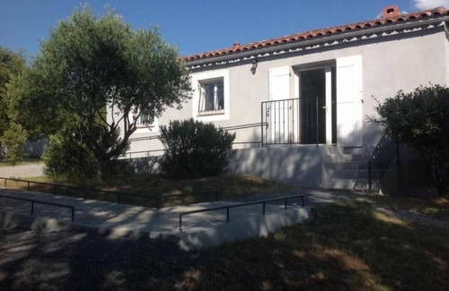 Viviers Villa | Quiet villa, sleeps 6, private pool