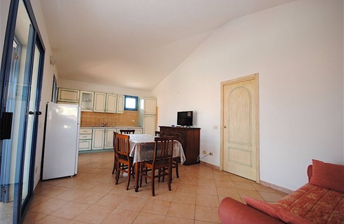 Monte Petrosu Casa | VILLA TRANQUILA CON VERANDA Y PISCINA A 2 PASOS DEL MAR