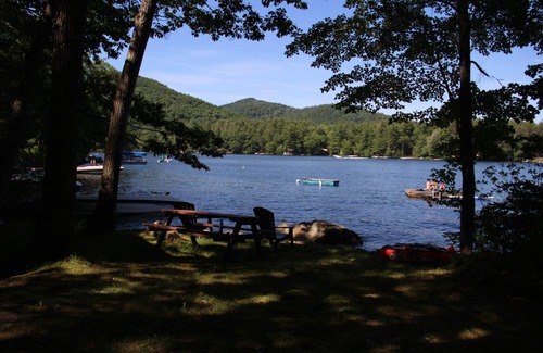 Holderness Cabaña | Quiet Waterfront Cottage on Squam