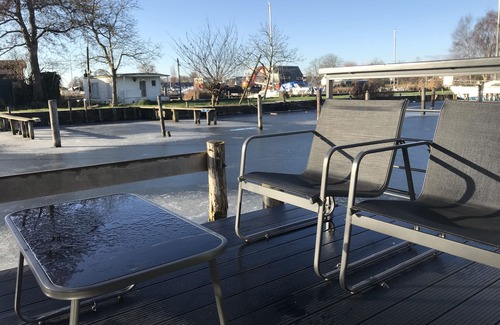 Municipality of Aalsmeer Alquiler De Eote | Quiet Waterloft Near Amsterdam and Schiphol Ws11