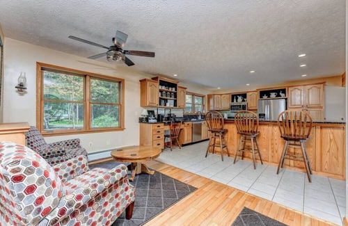 Alpine Lake Casa | Quiet Waters LakeFront Escape