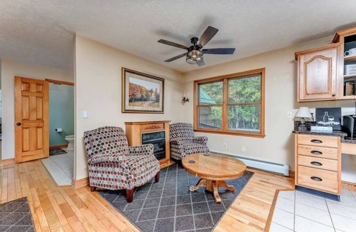 Alpine Lake Casa | Quiet Waters LakeFront Escape