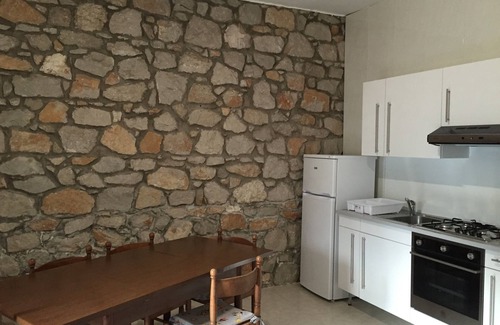 Fondi Casa | Casa tranquila 93m2 vacaciones, 5 minutos de la playa de arena, baja para 6 personas