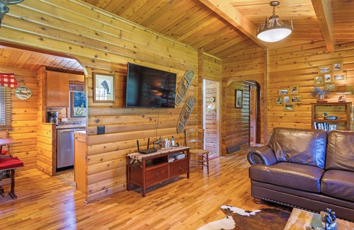 Clinton Cabina | Quigley Brewster Creek Cabin - The views are AMAZING!