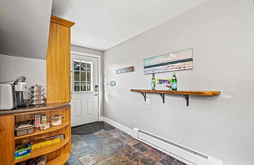 Quincy Apartamento | Quincy Beach Home Next to Boston & T, Free Parking