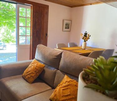 Sao Tiaguinho Casa | Quinta da Cavada - Casa da Tertúlia