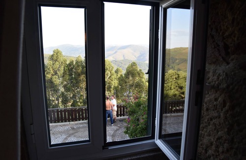 Castro Daire Cabaña | Quinta da Malhada - A. L. 14 km de Paiva Walkways