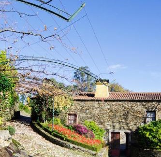 Lever Casa | Quinta de Mourães - Casa do Xisto