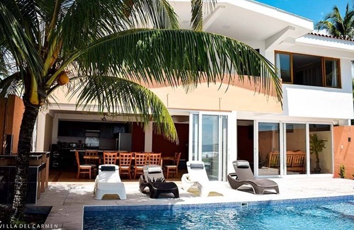 San Diego Villa | Quinta del Carmen lujosa casa con piscina en Playa San Diego, La Libertad.