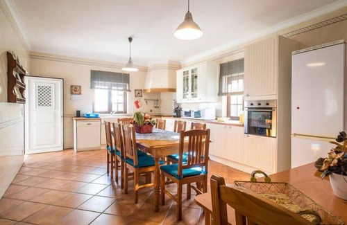 Rio Maior Villa | Villa muy tranquila, fantásticas vistas, ideal para las familias, la diversión y la relajación.