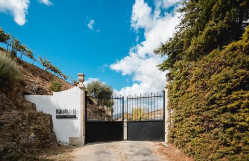 Adorigo Casa | Quinta São Luiz The Vine House Douro