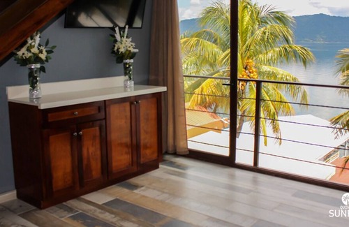 Coatepeque Casa | Quinta Sunrise, Acogedora casa en Lago de Coatepeque