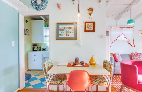 Ocean Beach Cabaña | Quintessential Ocean Beach Cottage a solo 1 cuadra de la playa!