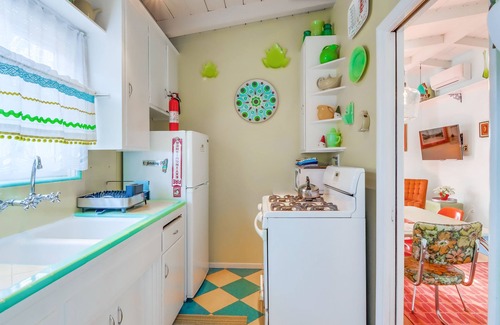 Ocean Beach Cabaña | Quintessential Ocean Beach Cottage a solo 1 cuadra de la playa!