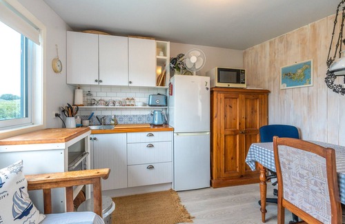 Surfdale Apartamento | Quintessential, Romantic Waiheke Experience Close to Everything you Need