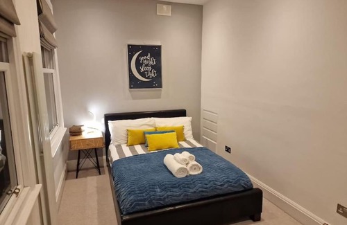Brondesbury Park Apartamento | Quintessentially 'London' flat