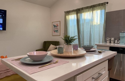 Burbank Casa | Quirky home minutes from Burbank Airport, Universal Studios, and Hollywood!