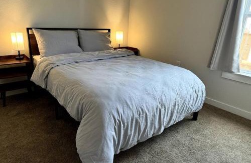 Del Valle Casa | Quite big home near Tesla & COTA