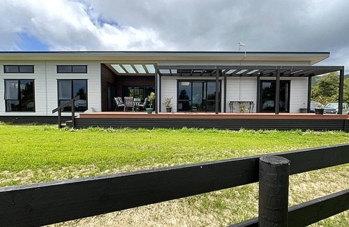 Tararua Forest Park Casa | Quite Private close to cafes beach river