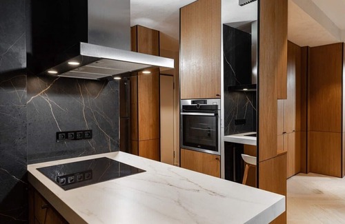 Bucharest City-Centre Apartamento | Qult Peaky Blinders