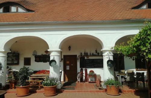 Magyarszerdahely Cama Y Desayuno | Régi Csárda és Panzió