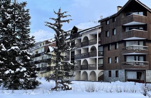La Salle-les-Alpes Apartamento | Résidence Grand Serre Che A - Appartement rénové et spacieux · Accès pistes par navette · Linge ménage et Wifi inclus MAE-4754