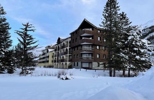 La Salle-les-Alpes Apartamento | Résidence Grand Serre Che A - Appartement rénové et spacieux · Accès pistes par navette · Linge ménage et Wifi inclus MAE-4754