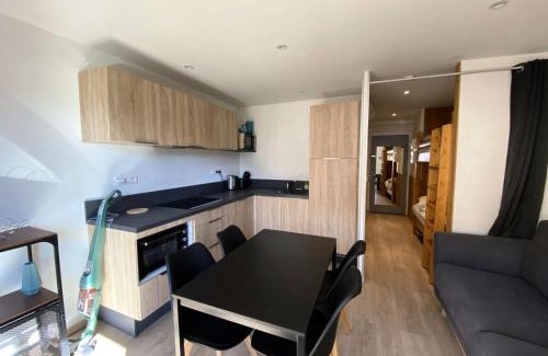 Les Deux Alpes Apartamento | Résidence Myosotis - Les Deux Alpes – Studio cabine au pied des pistes avec balcon et vue dégagée MAE-5421
