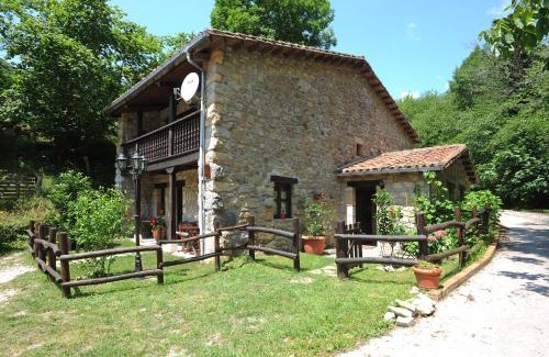 Llonin Casa | Río Aliso