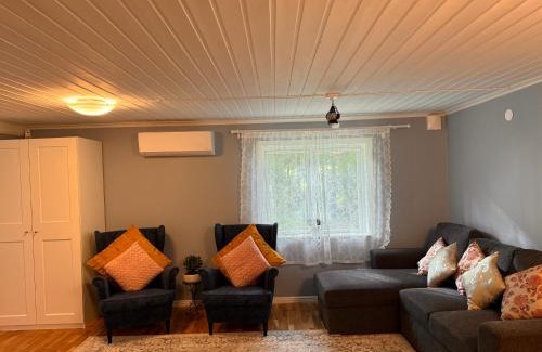 Sodertalje Casa | Röd Stuga by Falunio