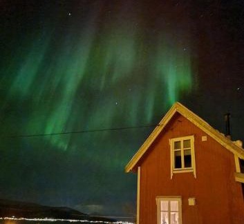 Lenvik Casa | Rødstua