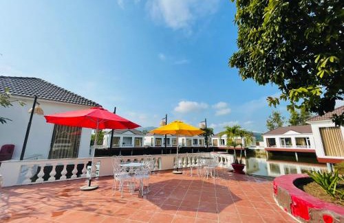 Tri Ton Complejo | Rồng Vàng Resort