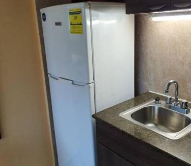El Cangrejo Apartamento | R.1114 Estudio ejecutivo privado, con cocina y baño.