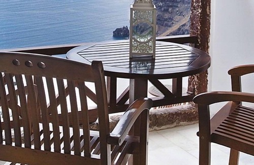 Firostefani Apartamento | R 1159 Charon’s Apartment (Maisonette Style) With Break Fast, Sea view & Private Balcony