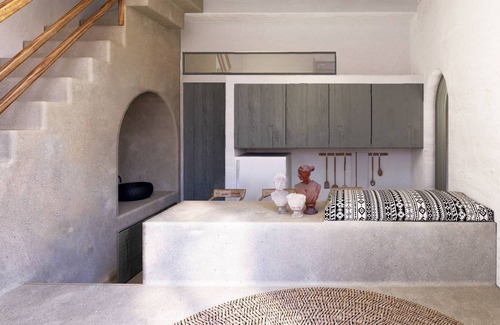 Exo Gialos Villa | R 1487 Two Bedroom Villa Thimari Lodge Santorini