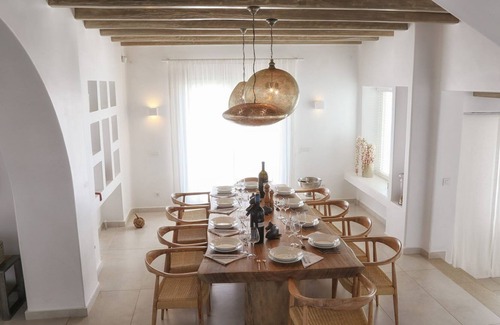 Elia Villa | R 3171 Starlight Villa