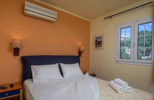 Lourdata Apartamento | R 3290 Two-Bedroom Apartment
