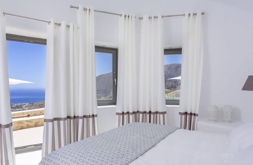 Episkopi Gonias Villa | Kamini Santorini Exclusive Luxury Villas - Kamini Villa R 832