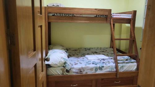 Puerto Princesa City Centre Casa | R and E Guest House