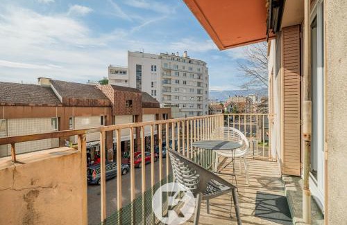 Saint-Martin-d'Heres Apartamento | R'apparts T4 Le Saint Martin